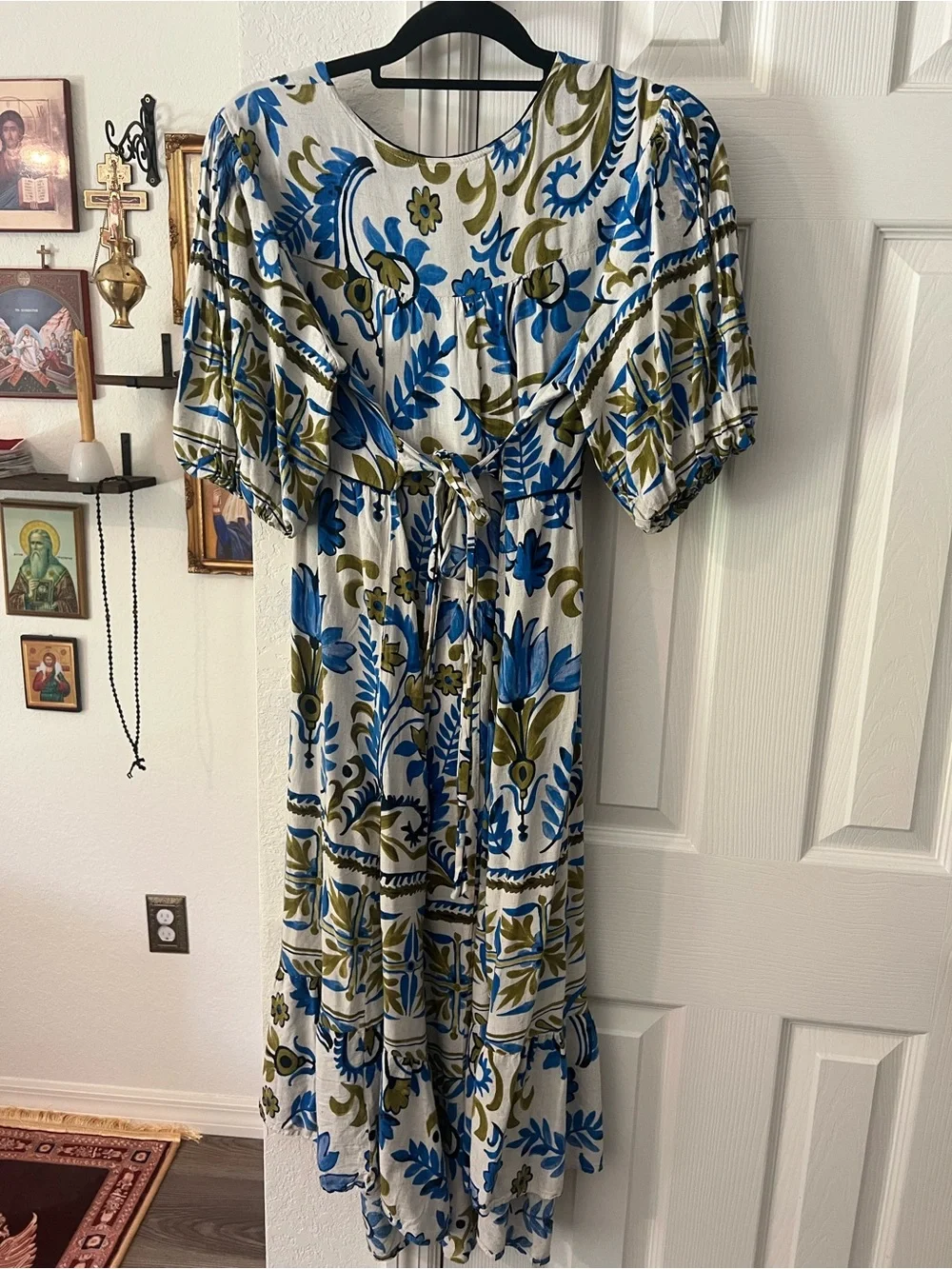 Fig & Flower Blue and Olive Floral Tie-Waist Maxi Dress - Picture 3 of 3